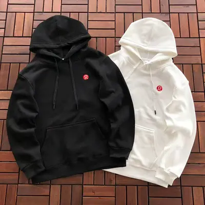 ￥~225 L🔥🔥UL🔥M🔥N HOODIE FLEECE 22113022 (im 176CM 58KG iwear size L in the photo)