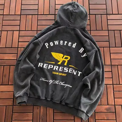 ￥~135 REPRESENT HOODIE 33120106 (im 184CM 80KG iwear size M in the photo)