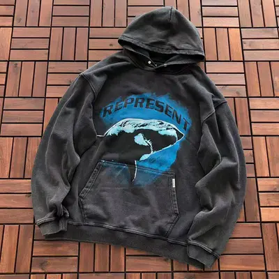 ￥~135 REPRESENT HOODIE 33120135 (im 184CM 80KG iwear size M in the photo)
