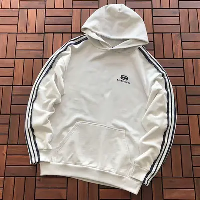 ￥~269 B🔥L🔥🔥🔥IA🔥A HOODIE 11120104 (im 176CM 58KG iwear size M in the photo)