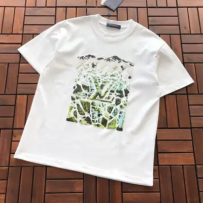 ￥~129 L🔥 T-SHIRT 11120337 (im 180CM 68KG iwear size S in the photo)