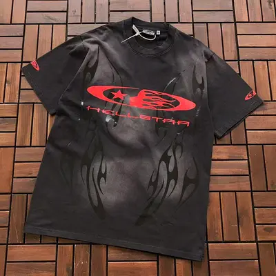 ￥~135 HELLSTAR T-SHIRT 11120420 (im 176CM 58KG iwear size M in the photo)