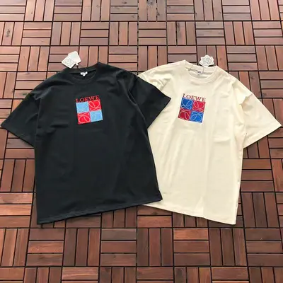 ￥~149 L🔥E🔥🔥 T-SHIRT 22120425 (im 184CM 80KG iwear size S in the photo)