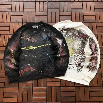 ￥~219 WHITE BLACK239 HELLSTAR LONG-SLEEVE 11120428 (im 176CM 58KG iwear size M in the photo)