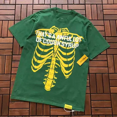 ￥~115 TH🔥T'S A AW🔥UL L🔥T OF C..T-SHIRT 11120424 (im 176CM 58KG iwear size M in the photo)