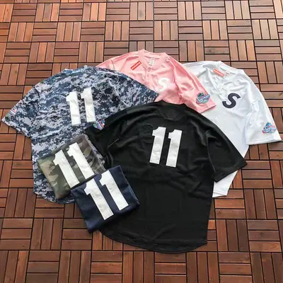 ￥~159 S🔥P🔥E🔥E T-SHIRT 33120478 (im 176CM 58KG iwear size M in the photo)