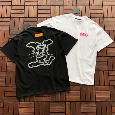 ￥~159 L🔥 T-SHIRT 22120417 (im 184CM 80KG iwear size S in the photo)