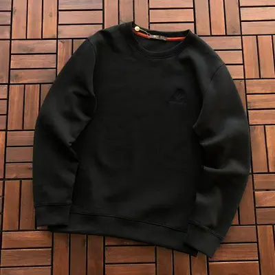 ￥~189 L🔥🔥O P🔥A🔥A SWEATER 22120451 (im 184CM 80KG iwear size M in the photo)