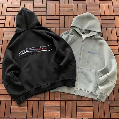 ￥~405 B🔥L🔥🔥🔥IA🔥A HOODIE 22120517 (im 184CM 80KG iwear size XL in the photo)