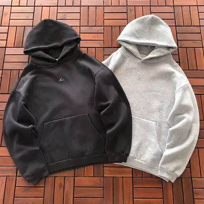 ￥~169 N🔥K🔥 HOODIE FLEECE 11120522 (im 180CM 68KG iwear size L in the photo)