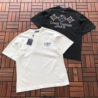 ￥~139 L🔥 T-SHIRT 33120508 (im 176CM 58KG iwear size L in the photo)