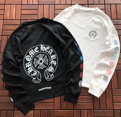 ¥~99 CH🔥OM🔥 HE🔥RTS LONG-SLEEVE 33120534 (im 176CM 58KG iwear size M in the photo)
