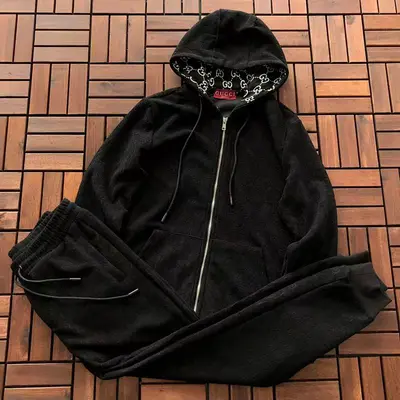 ￥~299 G🔥C🔥I HOODIE TROUSERS 11120711 (im 170CM 60KG iwear size L in the photo)