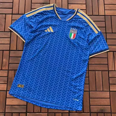 ￥~85 FOOTBALL 11120705 (im 185CM 80KG iwear size 2XL in the photo)