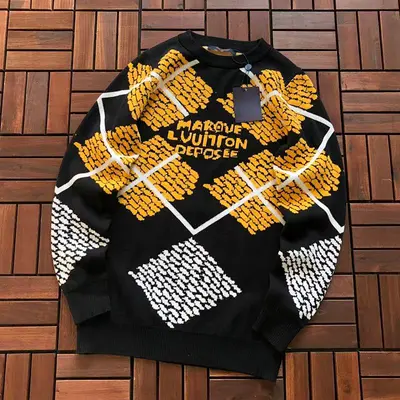 ¥229 L🔥SWEATER 44120933 (im 176CM 58KG iwear size S in the photo)