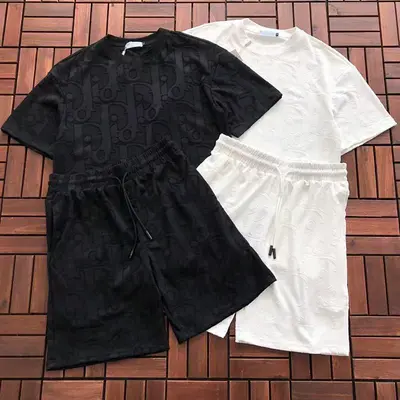 ￥~175 D🔥O🔥T-SHIRT SHORTS 33120999 (im 176CM 58KG iwear size L in the photo)