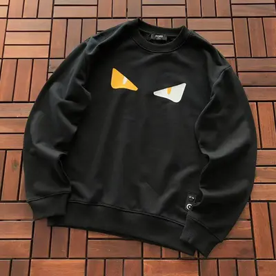 ￥219 F🔥🔥D🔥 SWEATER 44120941 (im 180CM 68KG iwear size XS in the photo)