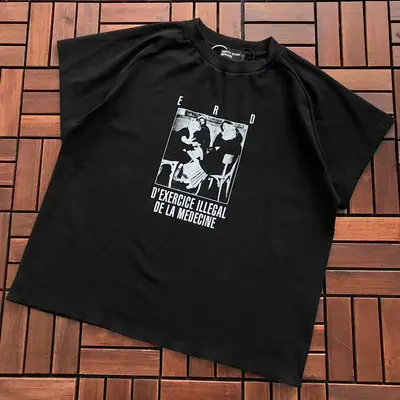 ¥~85 E.R.D T-SHIRT 33120986 (im 176CM 58KG iwear size M in the photo)