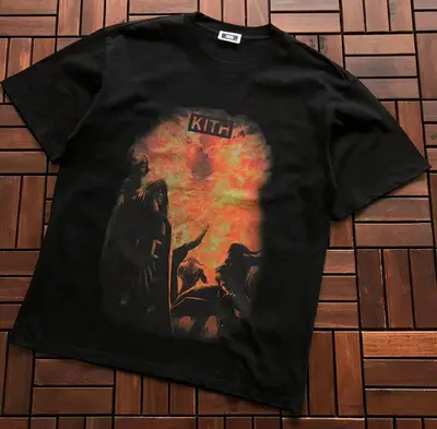 ￥~95 K🔥T🔥T-SHIRT 33121114 (im 180CM 68KG iwear size M in the photo)