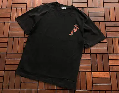 ￥~95 K🔥T🔥T-SHIRT 33121106 (im 180CM 68KG iwear size M in the photo)