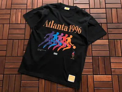 ￥~95 K🔥T🔥& HERITAGE T-SHIRT 33121100 (im 180CM 68KG iwear size S in the photo)