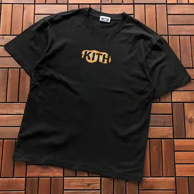 ￥~95 K🔥T🔥T-SHIRT 33121049 (im 176CM 58KG iwear size S in the photo)