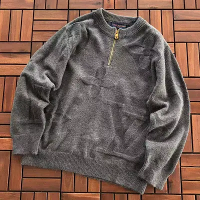 ￥~215 L🔥SWEATER 44121163 (im 180CM 68KG iwear size S in the photo)