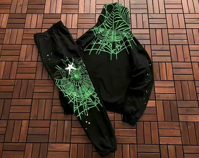 TOP￥~129 PANTS￥~125 S🔥5D🔥R HOODIE TROUSERS 33121126 (im 176CM 58KG iwear size M in the photo)