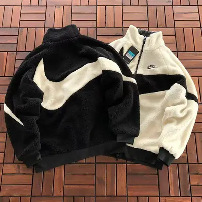 ￥229 N🔥K🔥 JACKET FLEECE 44121162 (im 180CM 68KG iwear size M in the photo)