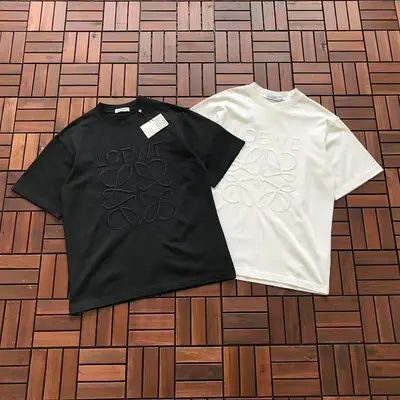 ￥~139 L🔥E🔥🔥 T-SHIRT 33121225 (im 180CM 68KG iwear size L in the photo)