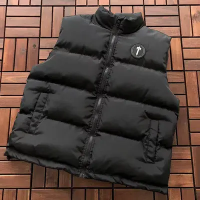 ￥~195 TRAPSTAR COTTON VEST 33121258 (im 180CM 68KG iwear size L in the photo)