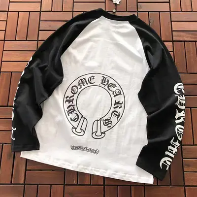 ￥~175 CH🔥OM🔥 HE🔥RTS LONG-SLEEVE 44121231 (im 176CM 58KG iwear size S in the photo)