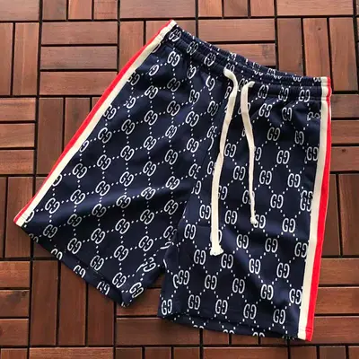 ¥~135 G🔥C🔥I SHORTS 44121204 (im 176CM 58KG iwear size S in the photo)