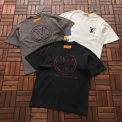 ￥~125 L🔥 T-SHIRT 11121444 (im 176 CM 58 KG iwear size M in the photo)