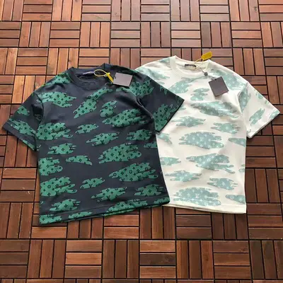 ￥~125 L🔥 T-SHIRT 11121416 (im 176 CM 58 KG iwear size M in the photo)
