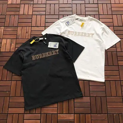 ￥~125 B🔥RB🔥RRY T-SHIRT 11121408 (im 176 CM 58 KG iwear size M in the photo)