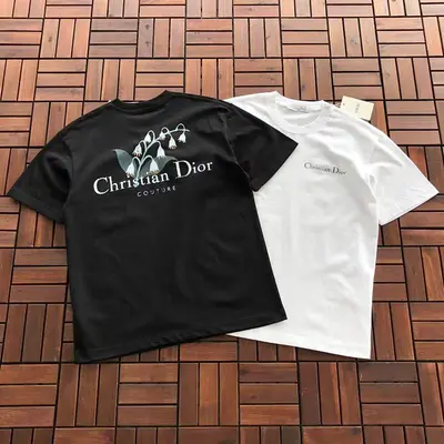 ￥~95 D🔥O🔥 T-SHIRT 33121530 (im 180CM 68KG iwear size M in the photo)
