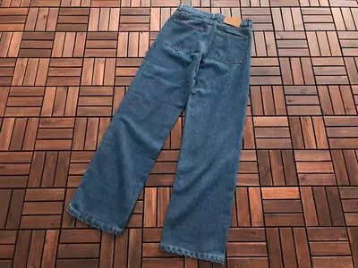 ¥~179 C🔥L🔥IN K🔥E🔥N JEANS 33121536 (im 176CM 58KG iwear size M in the photo)