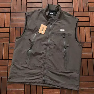 ¥~185 ST🔥S🔥Y VEST 44121618 (im 180CM 68KG iwear size M in the photo)
