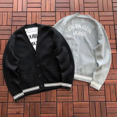 ¥~189 C🔥L🔥IN K🔥E🔥N JACKET SWEATER 33121628 (im 180CM 68KG iwear size M in the photo)