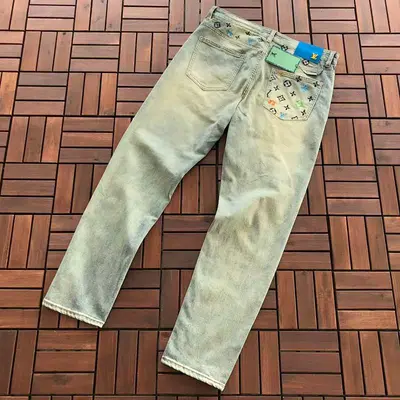 ¥~175 L🔥 JEANS 22121649 (im 185CM 80KG iwear size 34 in the photo)