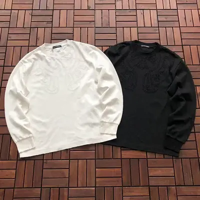 ¥~236 CH🔥OM🔥 HE🔥RTS LONG-SLEEVE 11121609 (im 176CM 58KG iwear size L in the photo)