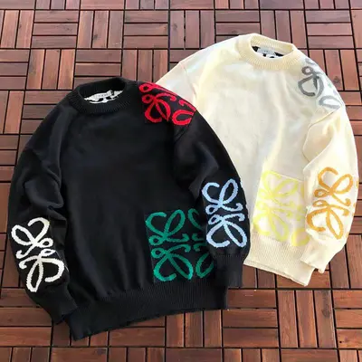 ￥~139 L🔥E🔥🔥 SWEATER 33121748 (im 180CM 68KG iwear size M in the photo)