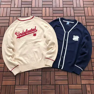 ¥~229 UNDEFEATED SWEATER 11121809 (im 176CM 58KG iwear size S in the photo)