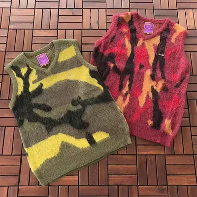 ¥~129 C🔥RT🔥🔥Z VEST SWEATER 33122146 (im 180CM 68KG iwear size L in the photo)