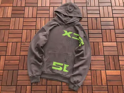 ￥~129 S🔥5D🔥R HOODIE 33122125 (im 176CM 58KG iwear size M in the photo)