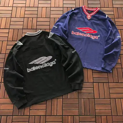 ￥~169 B🔥L🔥🔥🔥IA🔥A LONG-SLEEVE 33122121 (im 180CM 68KG iwear size 2 in the photo)