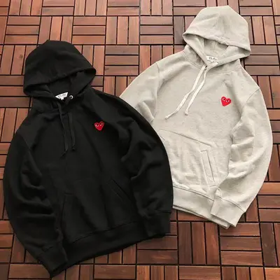 ￥~115 CDG HOODIE 33122120 (im 176CM 58KG iwear size L in the photo)