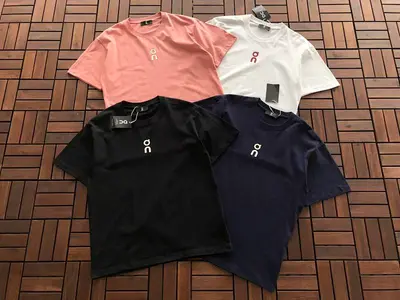 ￥~129 ON RU🔥🔥I🔥G T-SHIRT 22122243 (im 185CM 80KG iwear size L in the photo)