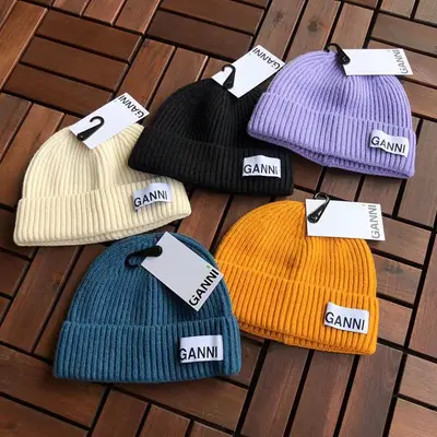 ￥~58 GANNI CAP 33031433